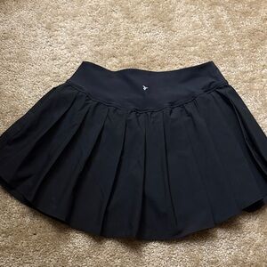 Old Navy Black Pleated active wear Women's Skirt